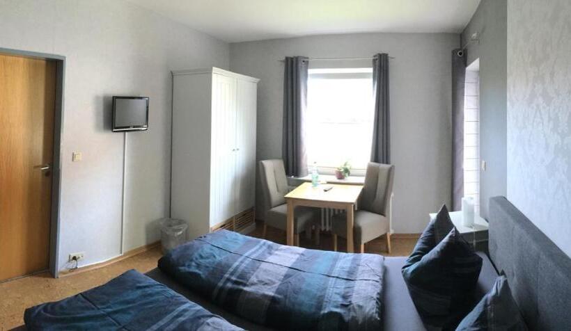 스탠다드 테라스 룸, Mertens