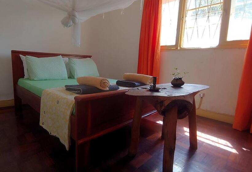 バス共有のスタンダードルーム, Ruby Casa De Hospedes Backpackers