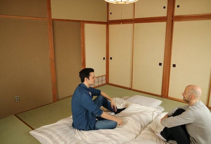 سرير فى غرفة مشتركه, Hostel Jumpu Manpan