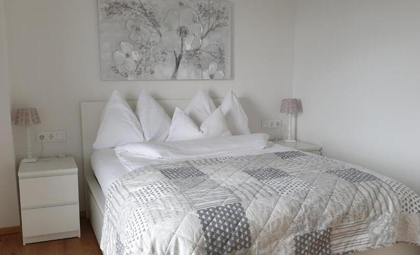 דירת חדר עם טרסה, Bed And Breakfast Mittelkärnten