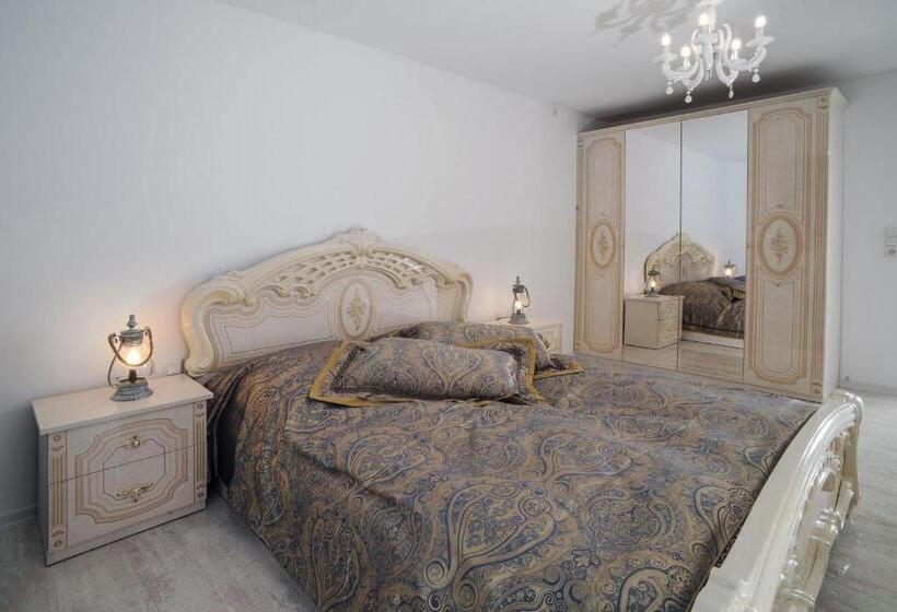 スーペリアの4人部屋, Designpension Traumschloss Hotel Garni