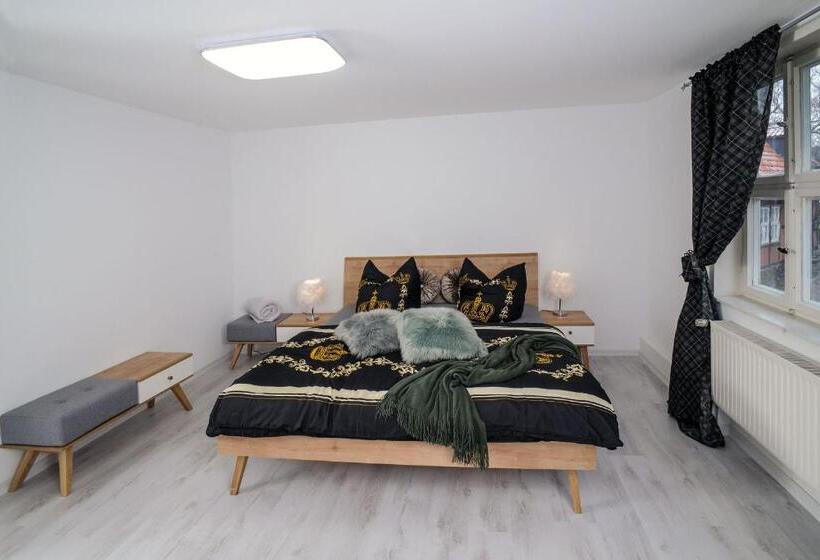 Четырехместный Номер Superior, Designpension Traumschloss Hotel Garni