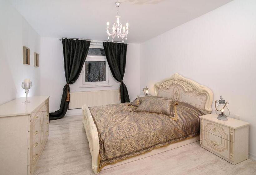 スーペリアの4人部屋, Designpension Traumschloss Hotel Garni