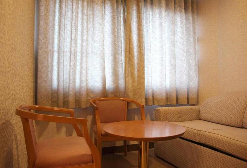 Quarto Estandar, Ab Shiga