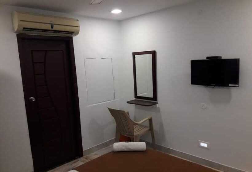 غرفة ديلوكس ثلاثية, Ramco Residency A/c