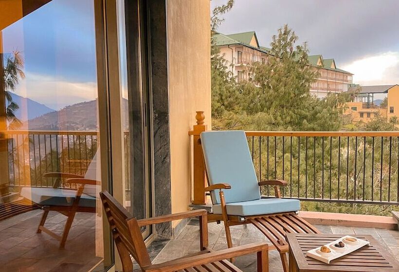 Люкс Дюплекс, Taj Theog Resort & Spa Shimla
