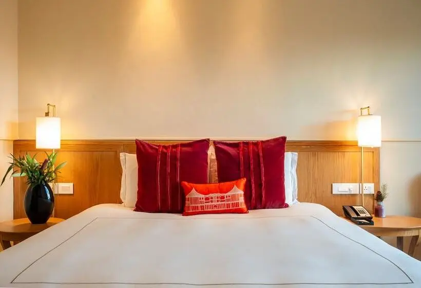 インサイドデラックスルーム, Taj Theog Resort & Spa Shimla