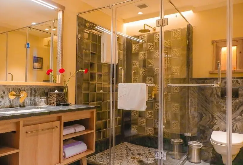 景色の見えるデラックスルーム, Taj Theog Resort & Spa Shimla
