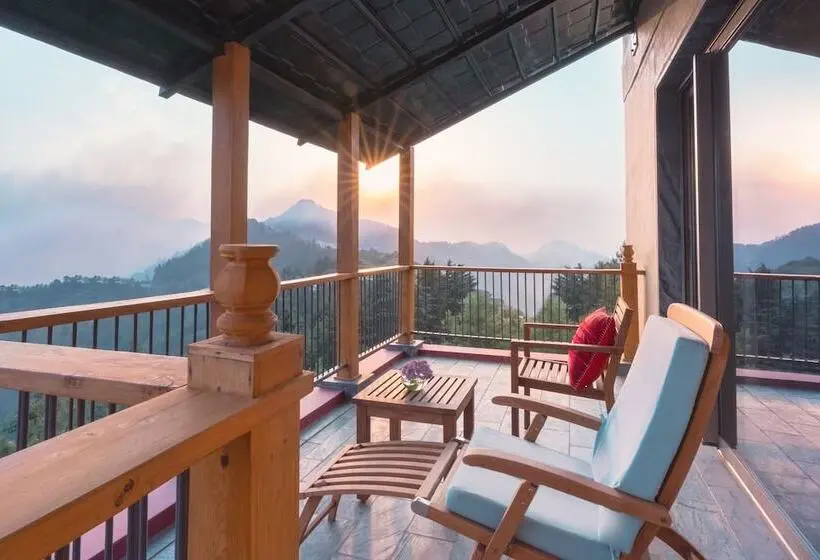 景色の見えるデラックスルーム, Taj Theog Resort & Spa Shimla
