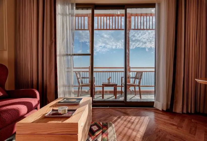 ダブルベッドのクラシックルーム, Taj Theog Resort & Spa Shimla