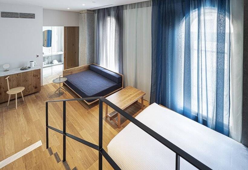 جناح جونيور, Tsugu Kyoto Sanjo By The Share Hotels