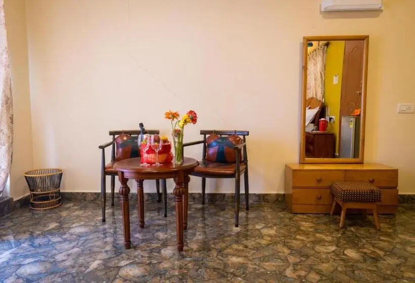 Basic-huone, Alcove Resort Vagator