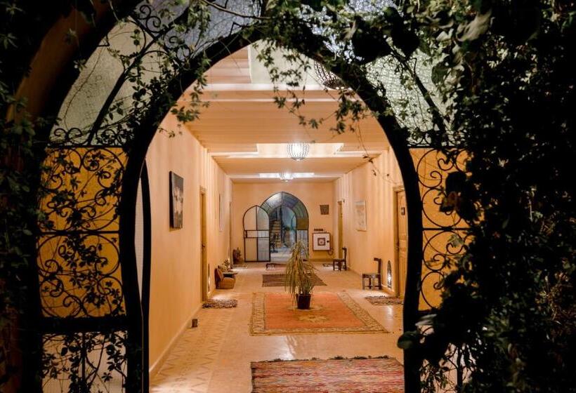 سوییت, Hassilabiad Appart