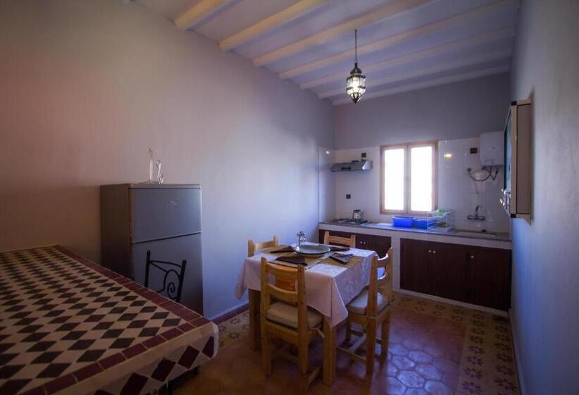 آپارتمان 1 خوابه با تراس, Hassilabiad Appart