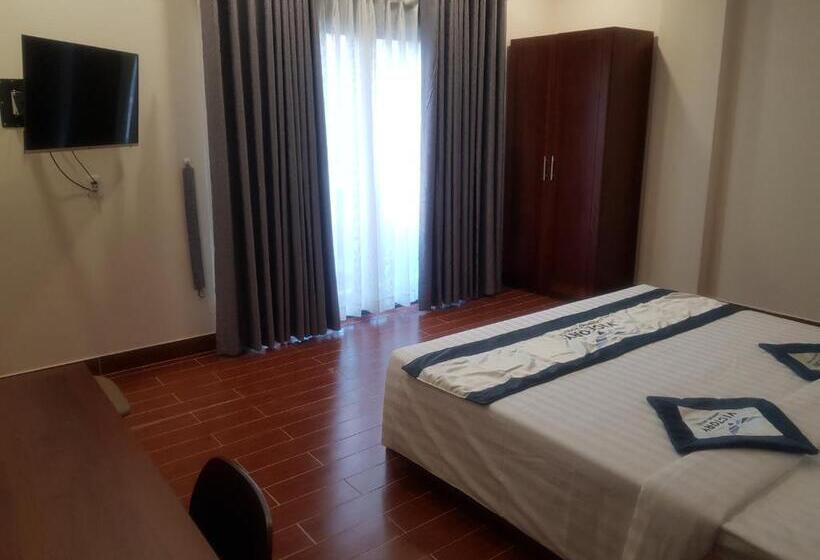 اتاق لوکس با بالکن, Victory Airport