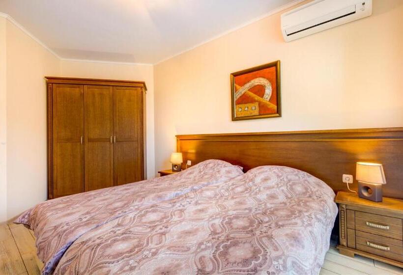 １階の１ベッドルームアパートメント, Poseidon Vip Residence Club Balneo & Spa Resort