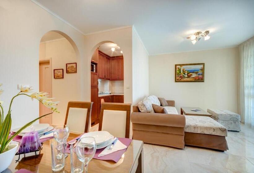 １階の１ベッドルームアパートメント, Poseidon Vip Residence Club Balneo & Spa Resort