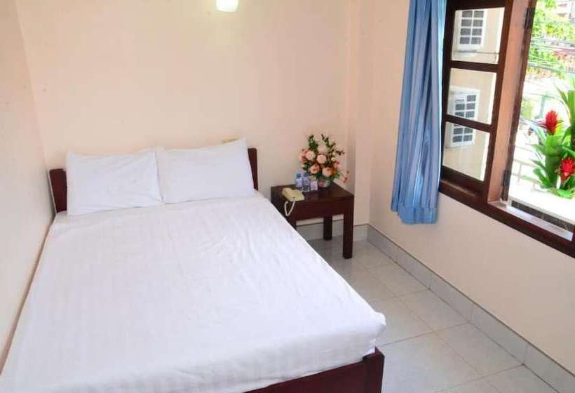 Номер Стандарт, Hoang Kim