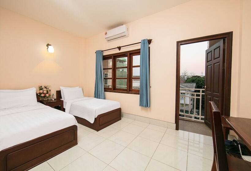 Номер Стандарт, Hoang Kim