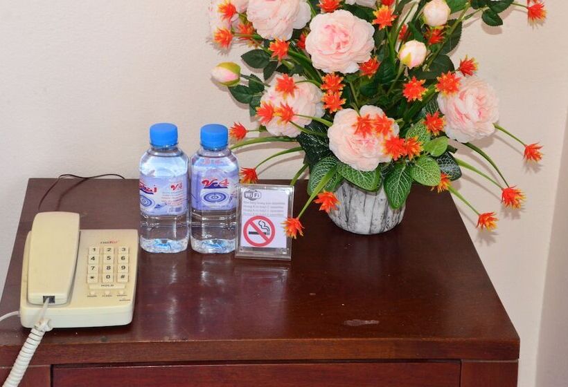 Номер Стандарт, Hoang Kim