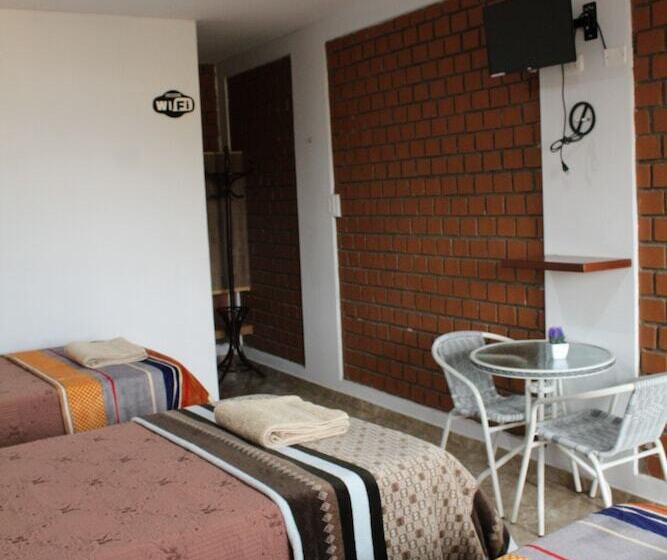 اتاق کلاسیک سه تخته, Huacachina Desert House