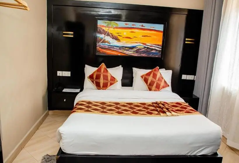 اتاق لوکس, Spring Hills Group