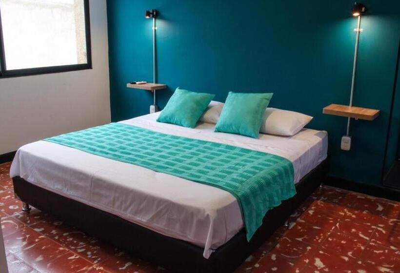 标准间, Zamia Hostel