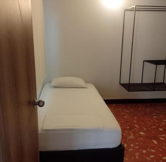 غرفة قياسية حمام مشترك, Zamia Hostel