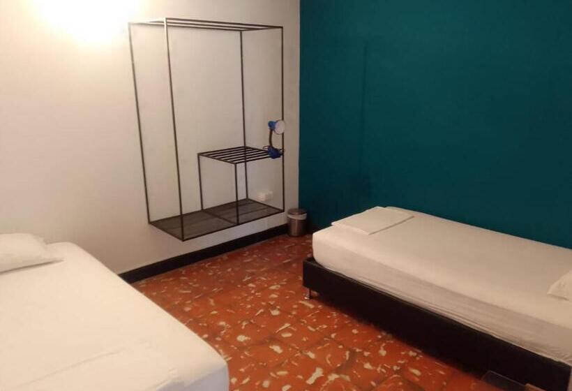 غرفة قياسية حمام مشترك, Zamia Hostel