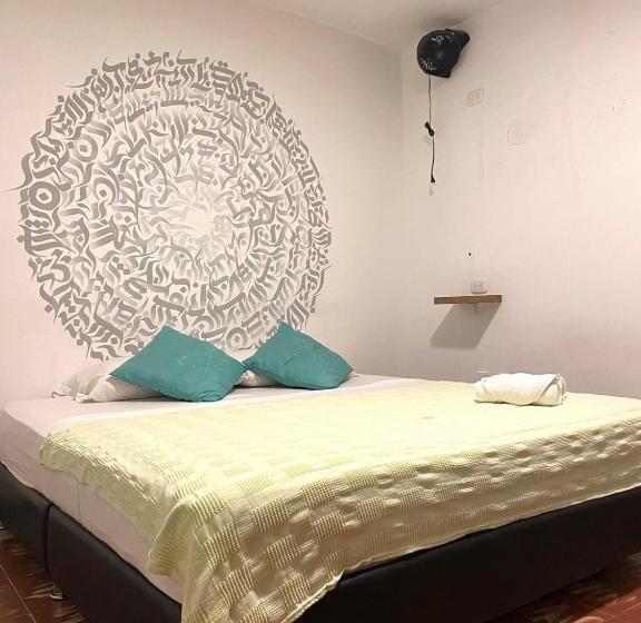 غرفة قياسية, Zamia Hostel