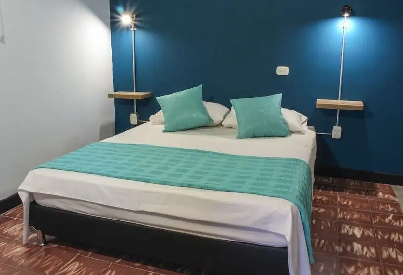 スタンダードルーム, Zamia Hostel
