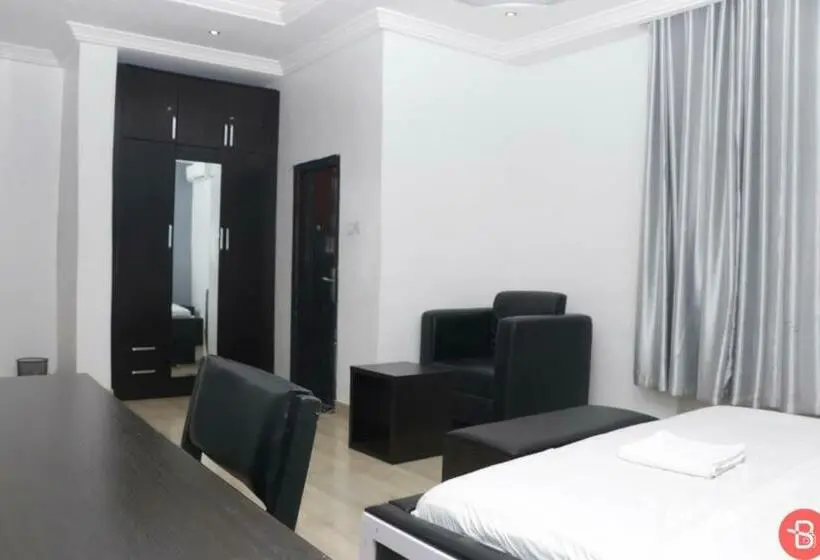 اتاق لوکس با تخت بزرگ, House X