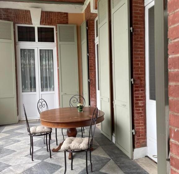 شقة غرفة واحدة مطلة على الحديقة, Villa Bonvouloir