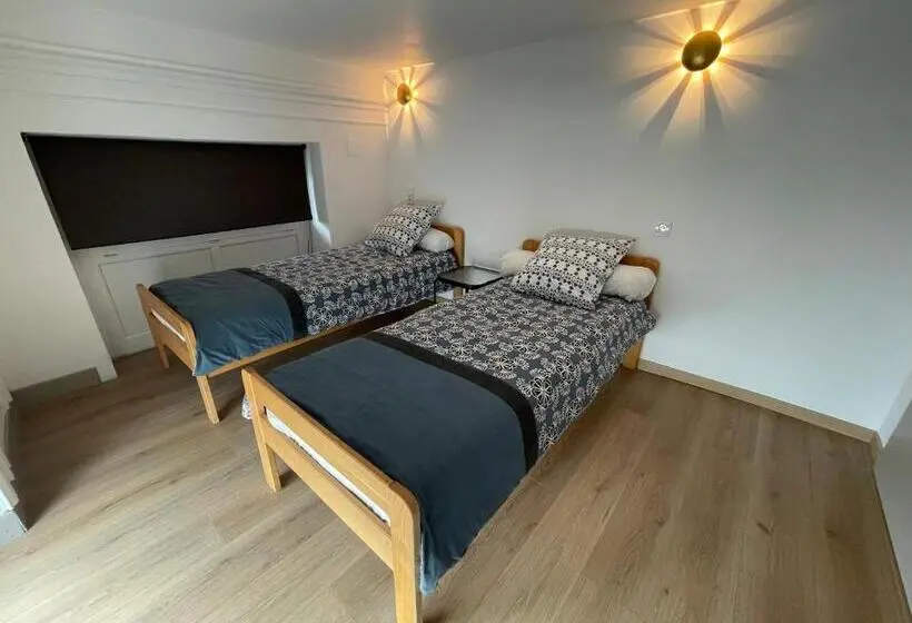 Huoneisto 1 Makuuhuone Puutarhanäkymä, Villa Bonvouloir