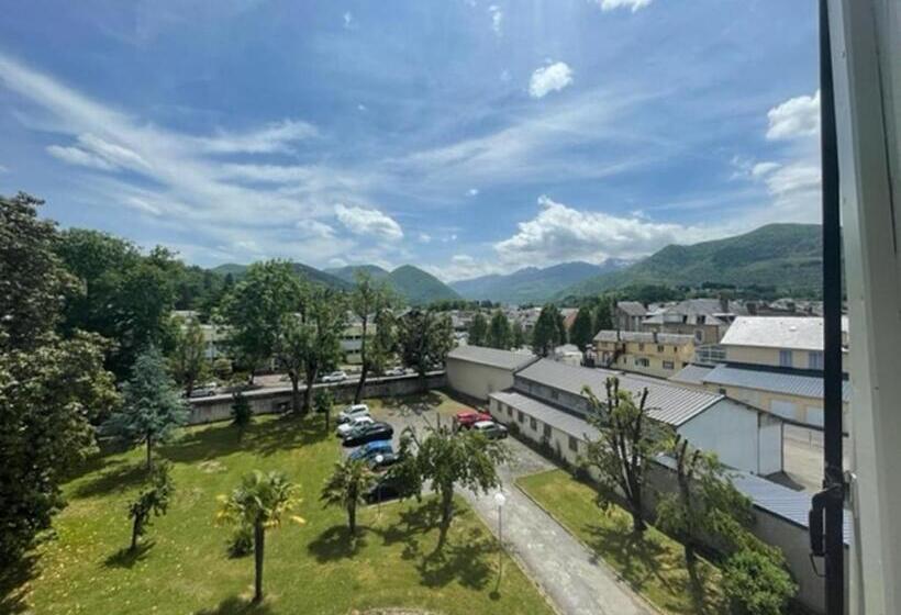 شقة غرفة واحدة, Villa Bonvouloir