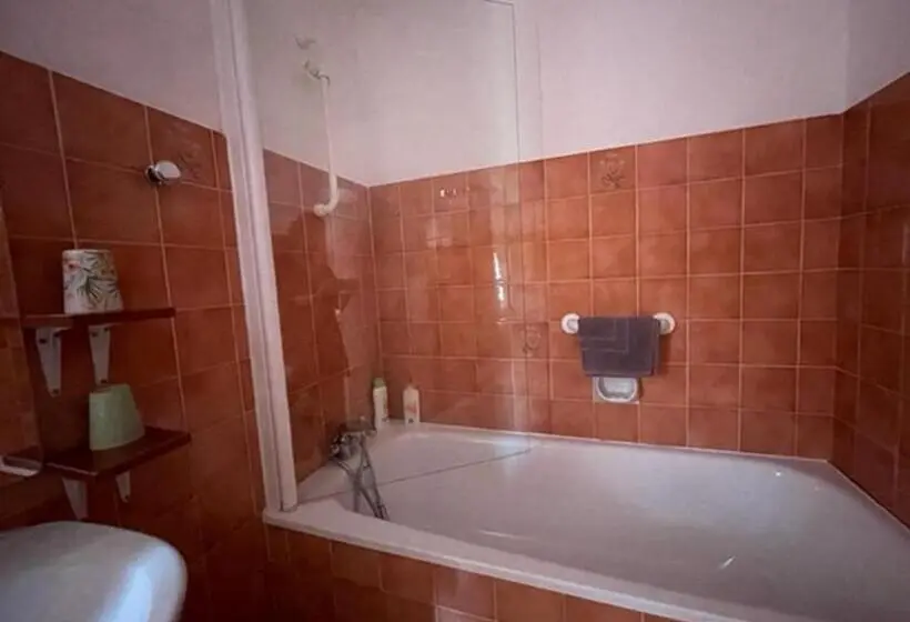 Huoneisto 1 Makuuhuone Näkymä, Villa Bonvouloir