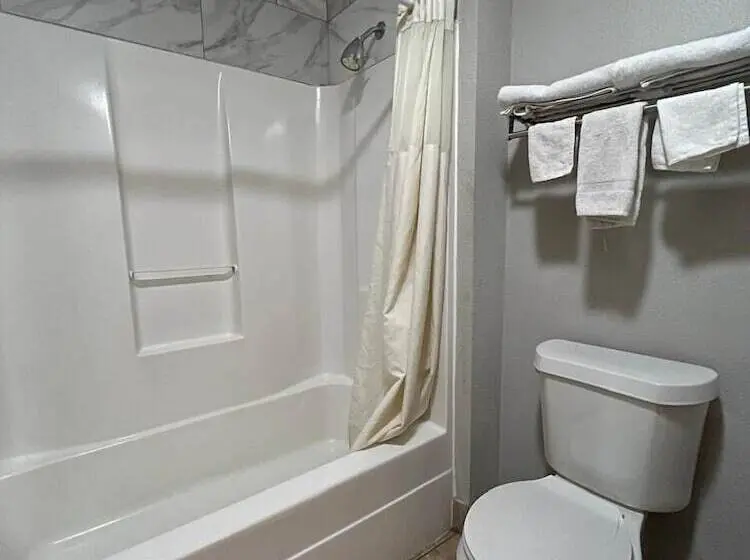 Standard-huone 2 Parivuodetta, Speedway Inn & Suites Griffin Us 19
