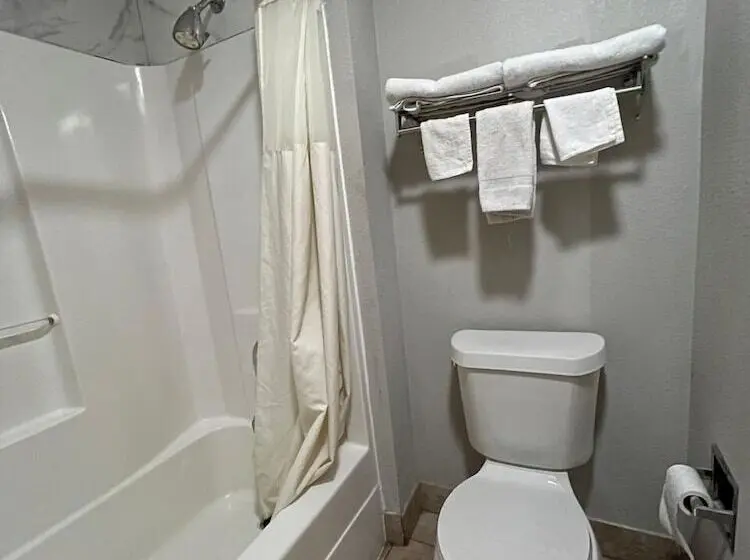 Standard-huone 2 Parivuodetta, Speedway Inn & Suites Griffin Us 19