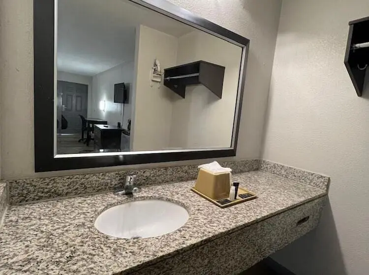 Standard-huone 2 Parivuodetta, Speedway Inn & Suites Griffin Us 19