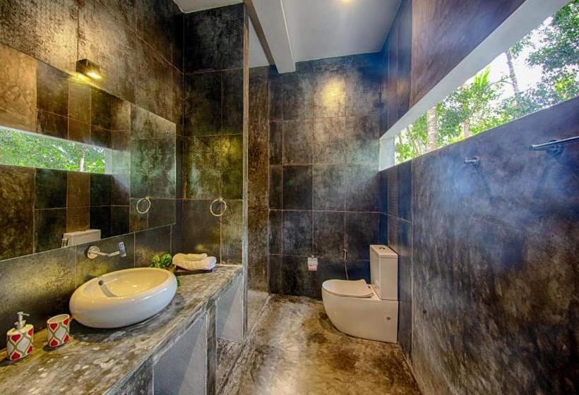 带阳台的豪华间, Wild Nest Villa Unawatuna