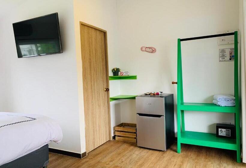 Номер Стандарт, Be Happy