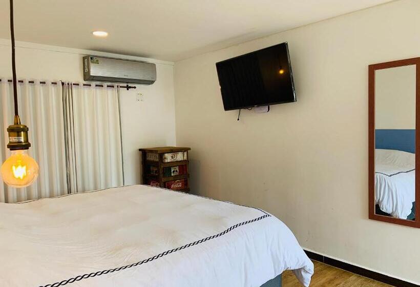 Family Suite, Be Happy