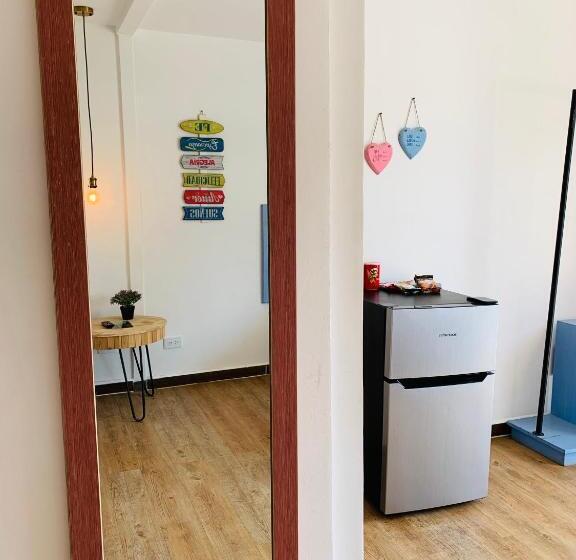 Family Suite, Be Happy