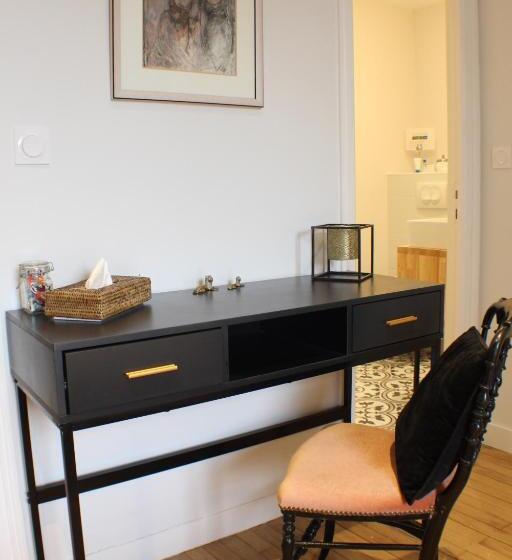 Номер Стандарт Вид на Сад, Manoir Du Moustoir   Hôtel Les Empreintes