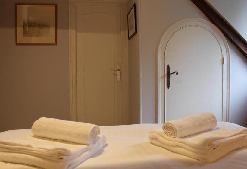 Номер Стандарт, Manoir Du Moustoir   Hôtel Les Empreintes