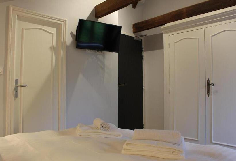 Номер Стандарт, Manoir Du Moustoir   Hôtel Les Empreintes