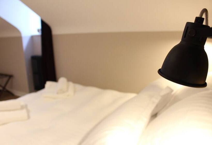 Номер Стандарт, Manoir Du Moustoir   Hôtel Les Empreintes