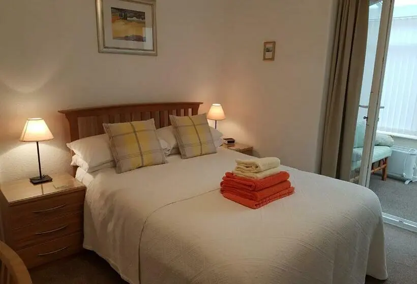 Standard-huone Puutarhanäkymä, Montrose Guest House