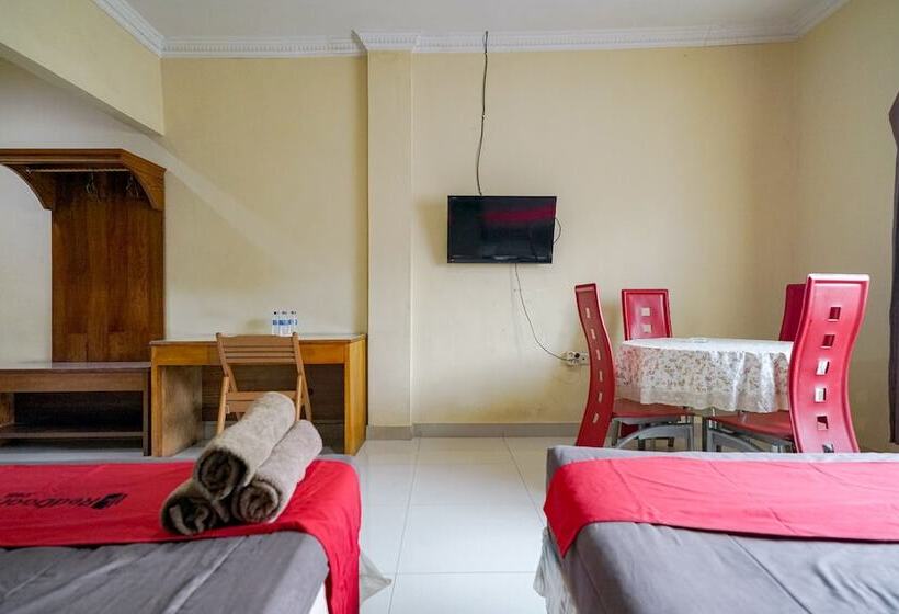 패밀리 룸, Reddoorz Plus Near Jambi Prima Mall