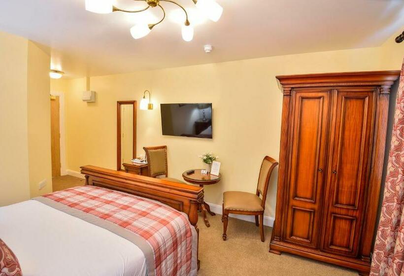 اتاق استاندارد, The Coach And Horses